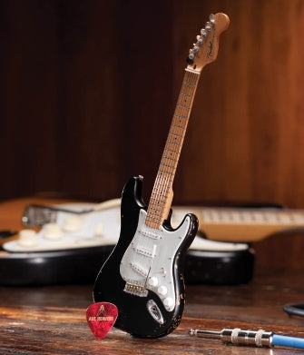 Fender Stratocaster - Black Vintage Distressed